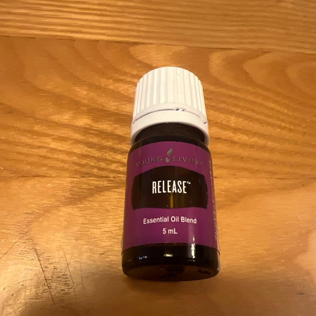 新品・未開封】 ヤングリビング Release エッセンシャルオイル 5mL