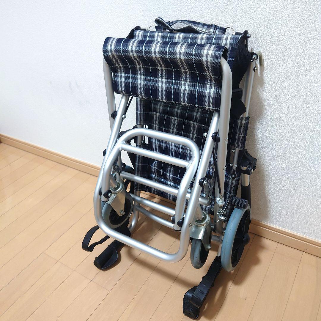 美品　KADOKURA　車椅子　折りたたみ椅子　簡易車イス