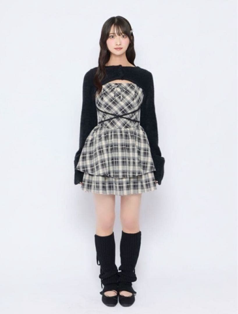 BUBBLES オープンネックギャザーワンピース