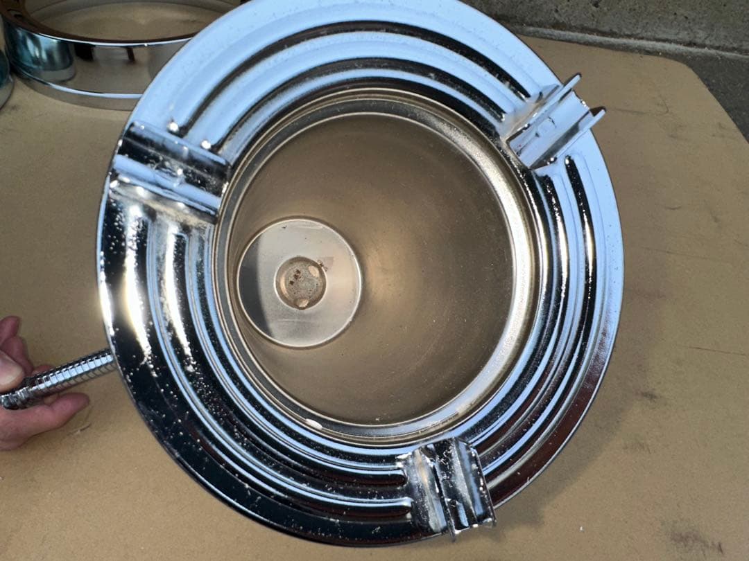 フレキシブル灰皿○旧車やデコトラに○