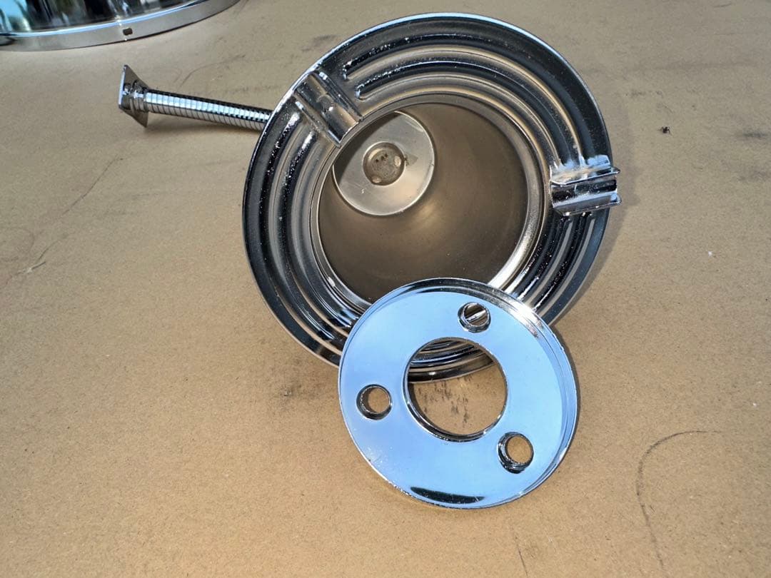 フレキシブル灰皿○旧車やデコトラに○