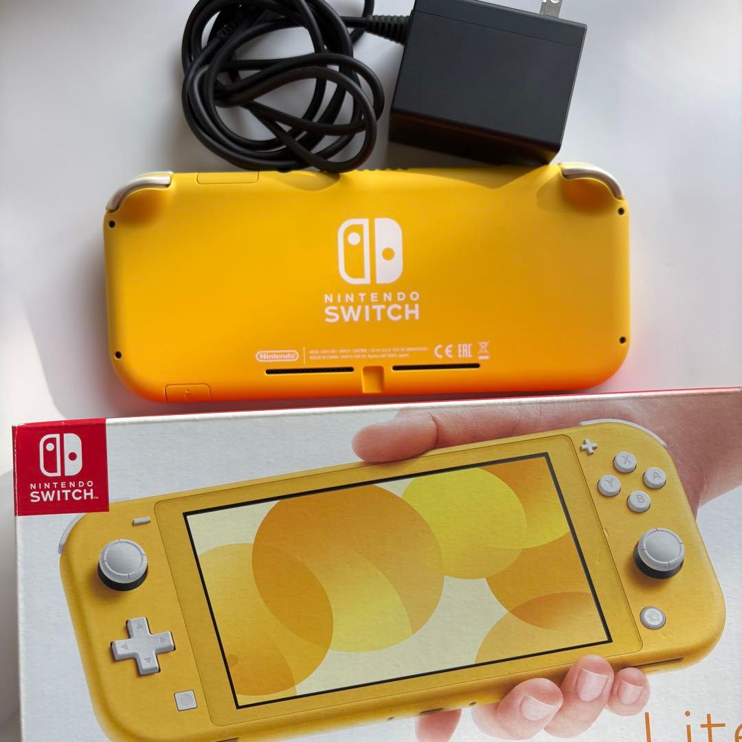 Nintendo Switch Lite イエロー 充電器　SDカード付き