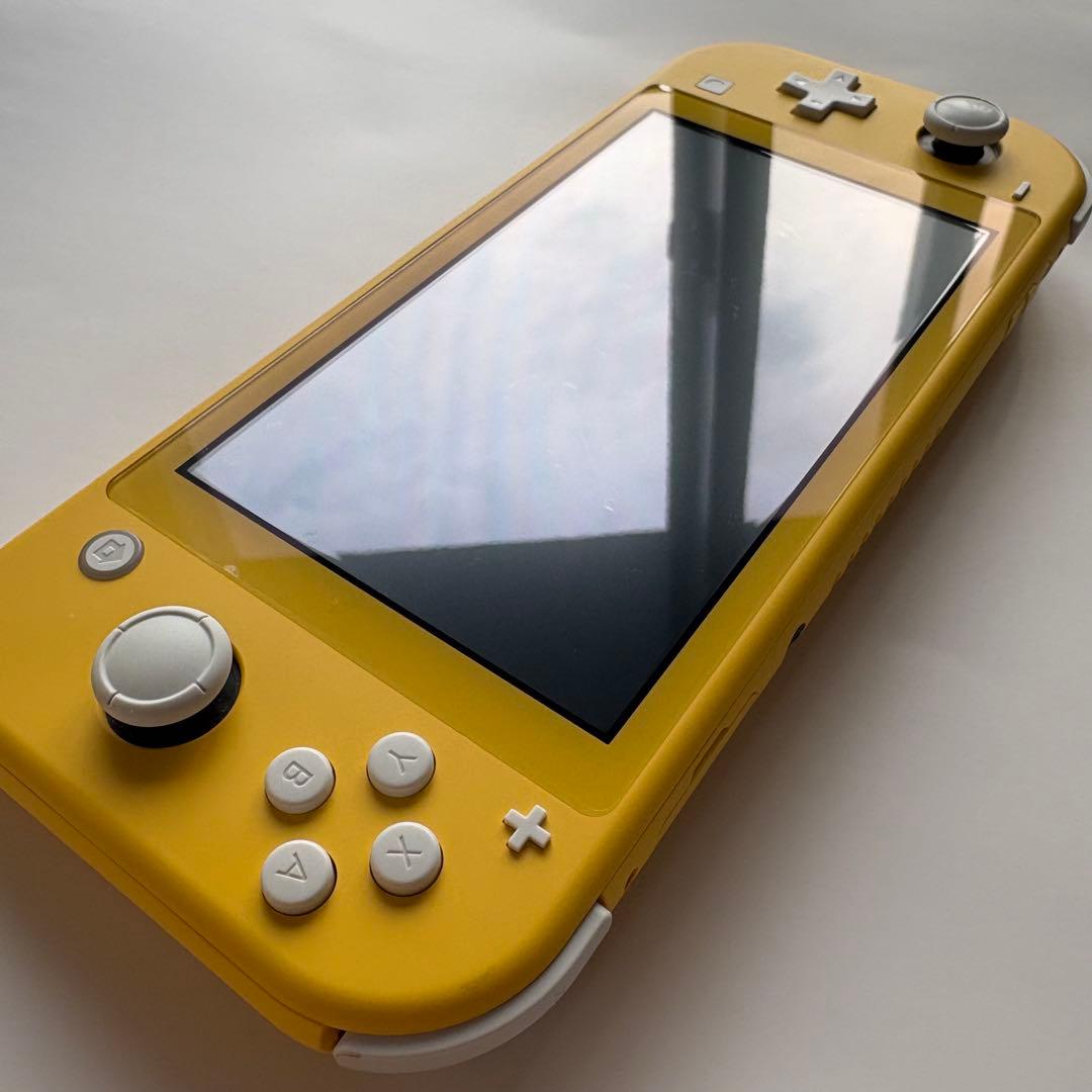 Nintendo Switch Lite イエロー 充電器　SDカード付き