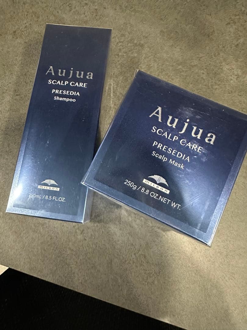 オージュア　プレセディアシャンプー250 トリートメント250 箱無し