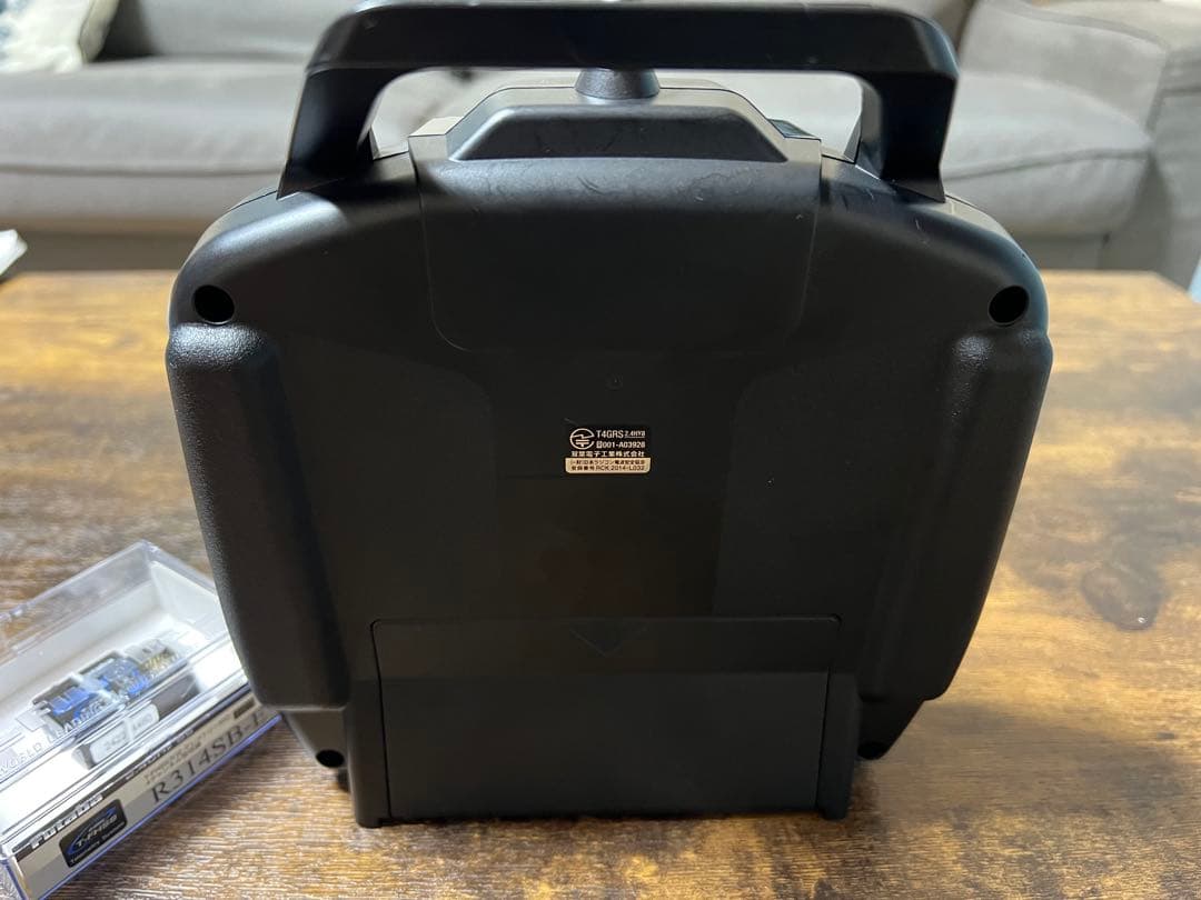 Futaba 4GRS 2.4GHz RC送信機 中古新品受信機R314SB-E