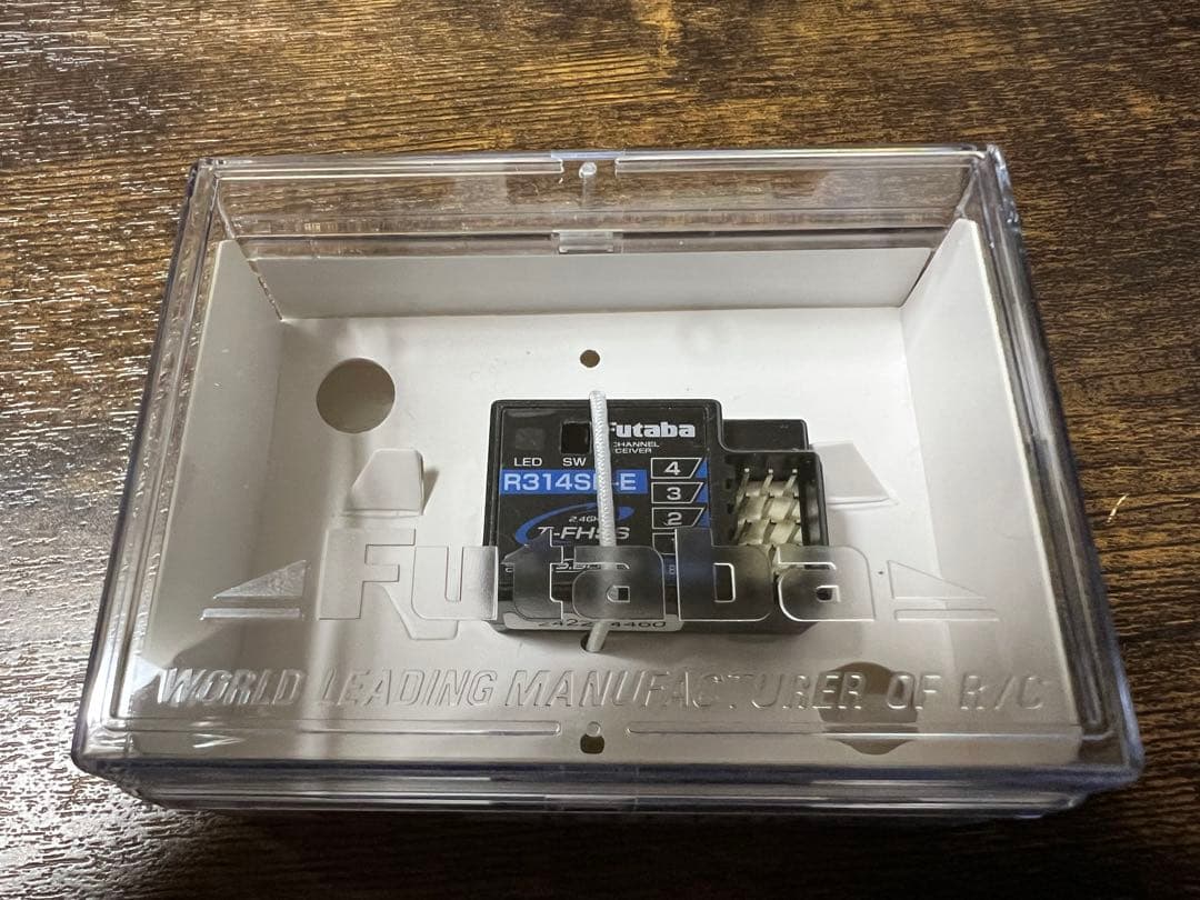 Futaba 4GRS 2.4GHz RC送信機 中古新品受信機R314SB-E