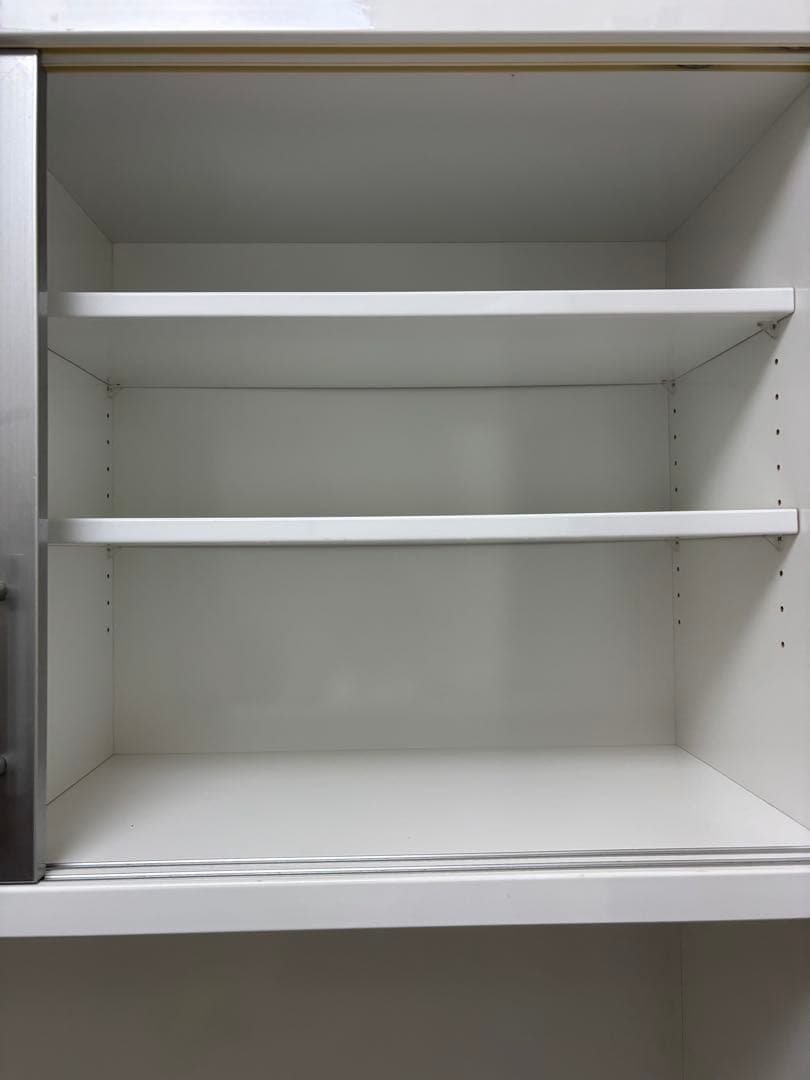 《電源付き！》おしゃれなブルーのキッチンボード／食器棚（幅135×高さ196