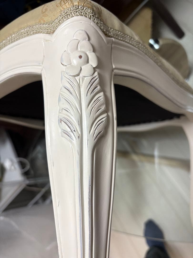 クロシオ フランシスカ スツール ホワイト 手彫り 猫足 アンティーク調