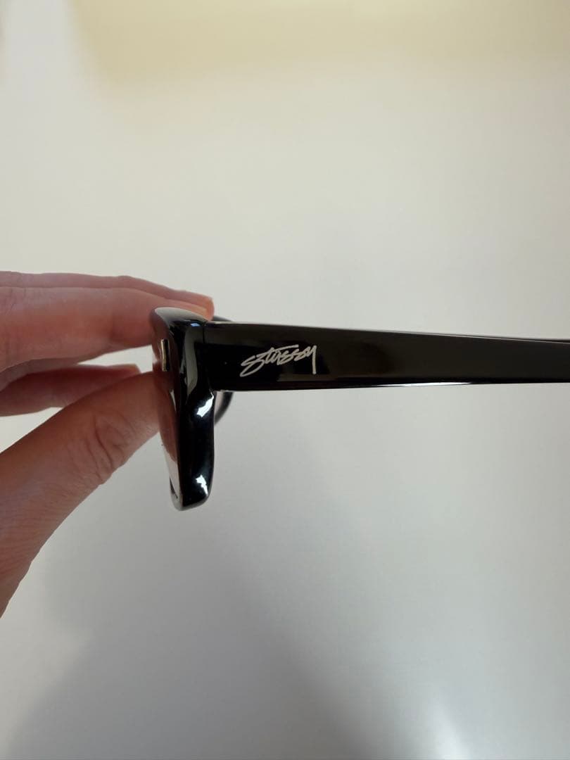 STUSSY michael サングラス　ベージュグレー