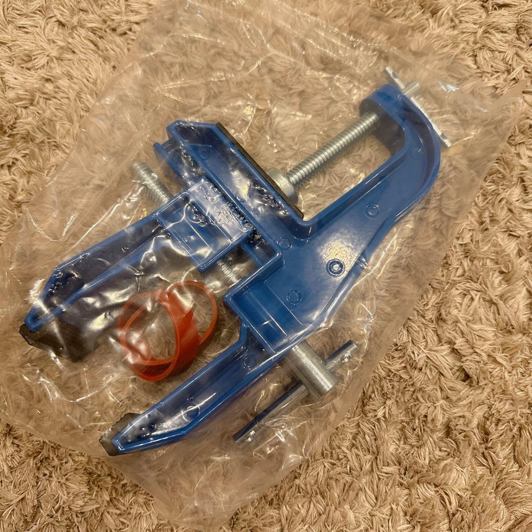 新品✨ Ski Vise 全金属の高山スキーバイス の調律とワックスがけ