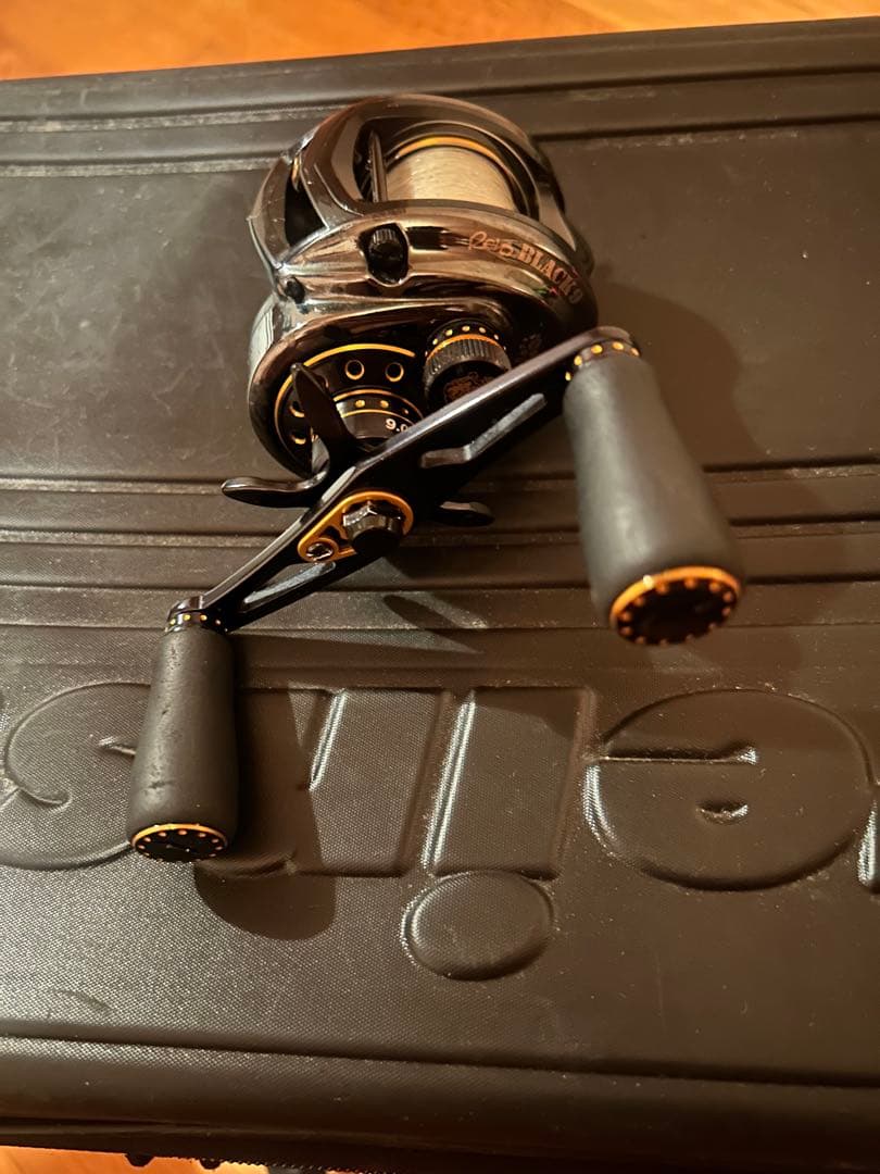 アブガルシア　Revo Black9 左巻き　ベイトリール