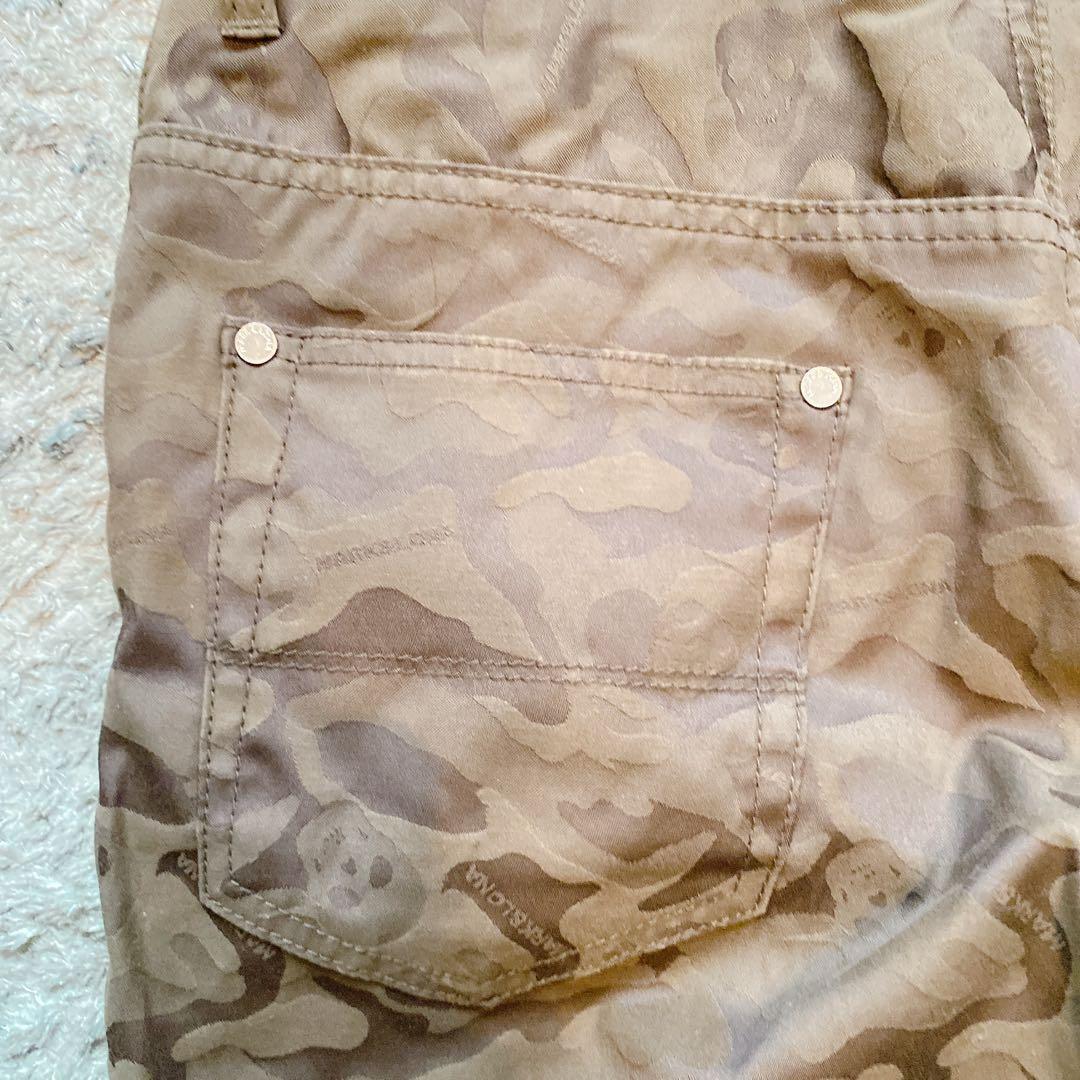 【美品】MARK & LONA 人気 スカルロゴ×カモフラ 総柄 ゴルフパンツM