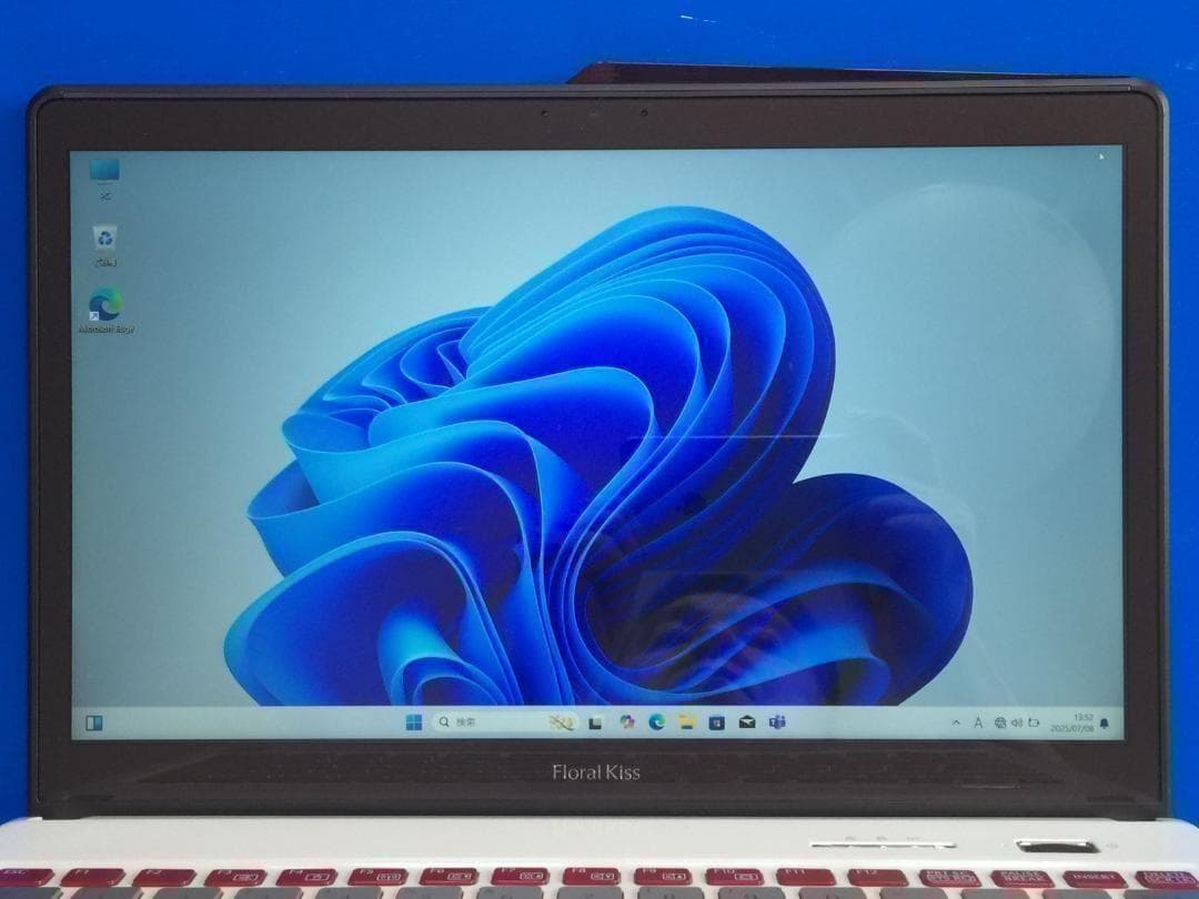 富士通 Floral Kiss CH75 13型HD液晶 おしゃれなノートPC