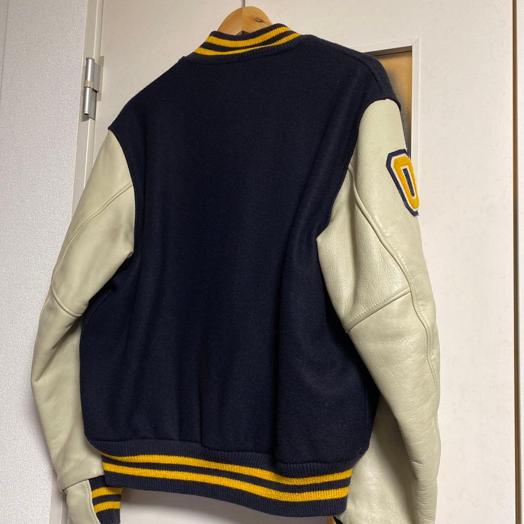 ゴールデンベア スタジャン Lサイズ 状態良し