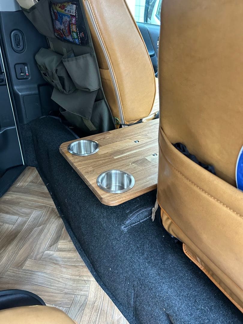 #100 ハイエース200系 標準車 フラットコンソールテーブル