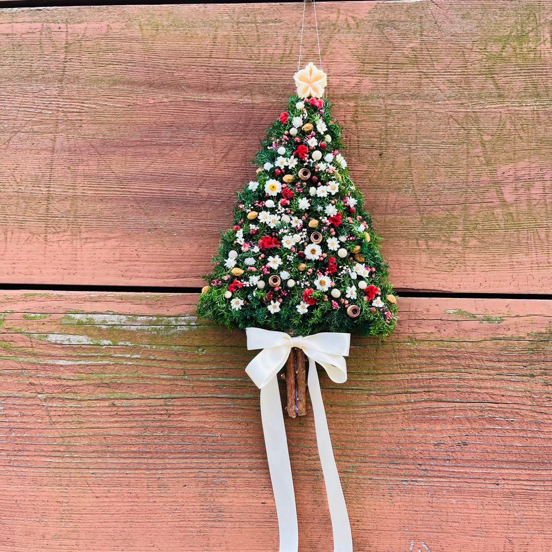 壁に飾るクリスマスツリーガーランド　ウォールツリー　スワッグ　クリスマスリース