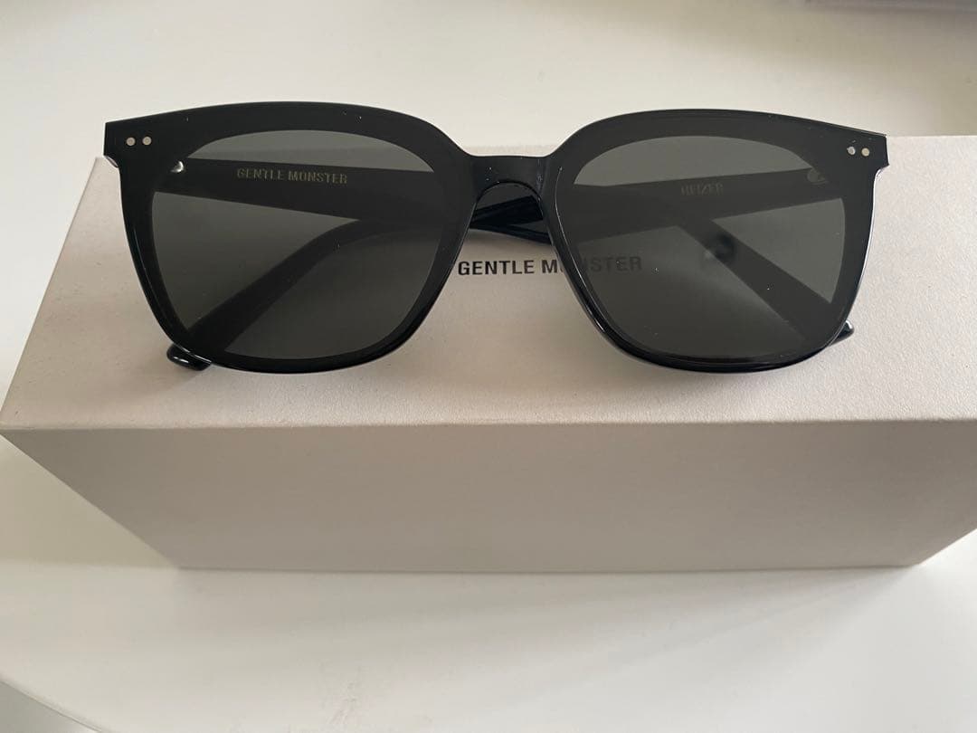 シリアルナンバー付き正規品】GENTLE MONSTER heizer-01 - メルカリ