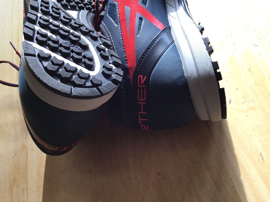 アシックス　雪上用ランニングシューズ　 TARTHER 26.5センチ