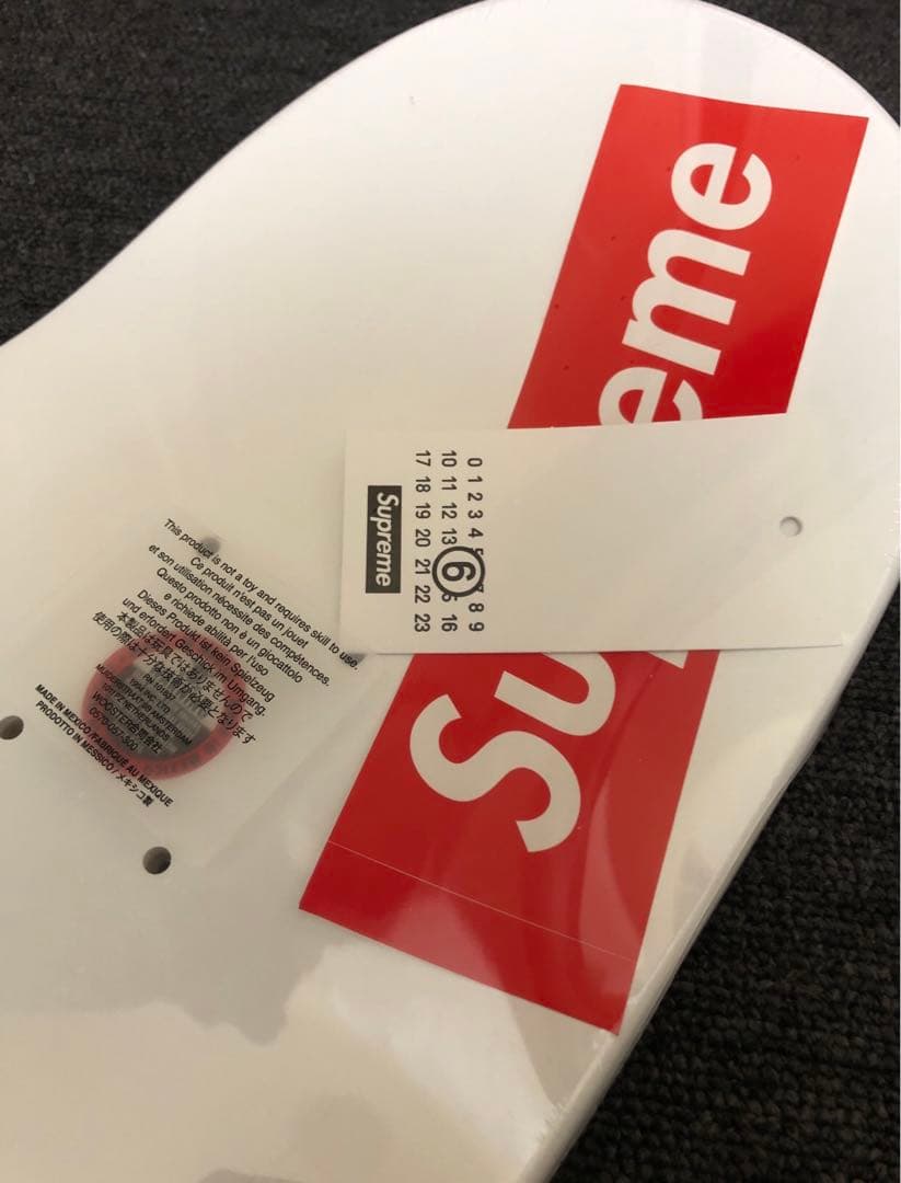 ★Supreme MM6 Maison Margiela Skateboard