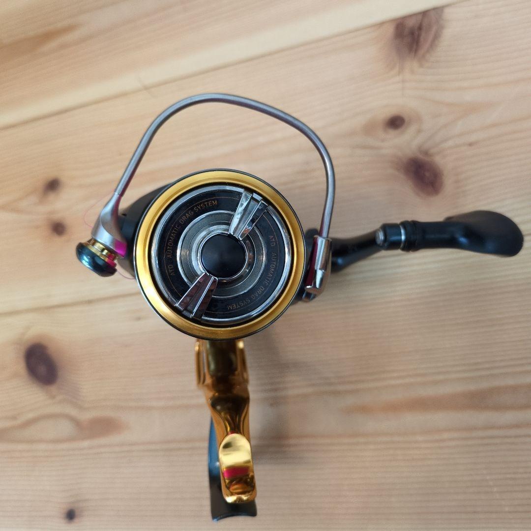 ダイワ 18トーナメント ISO 2500SH-LBD 口太スプール付