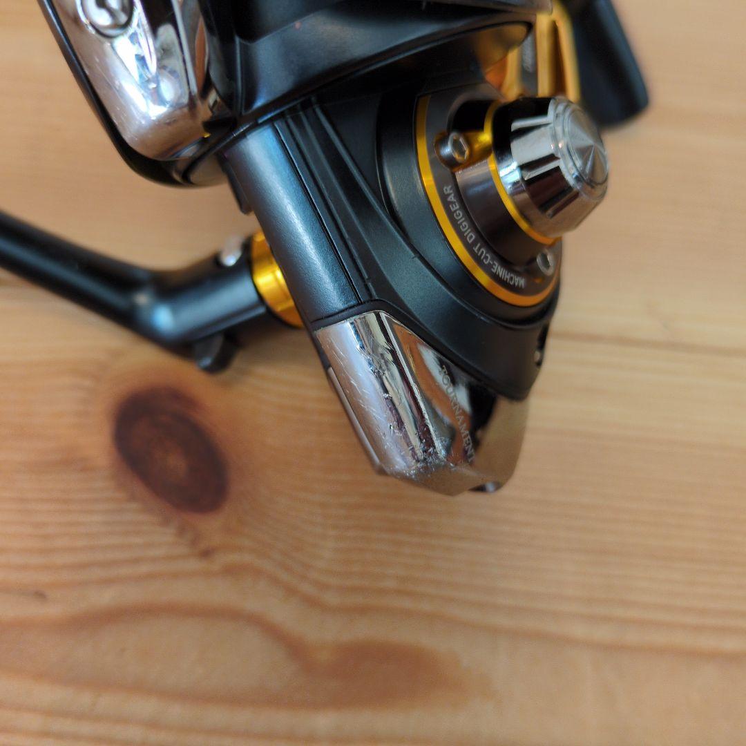 ダイワ 18トーナメント ISO 2500SH-LBD 口太スプール付