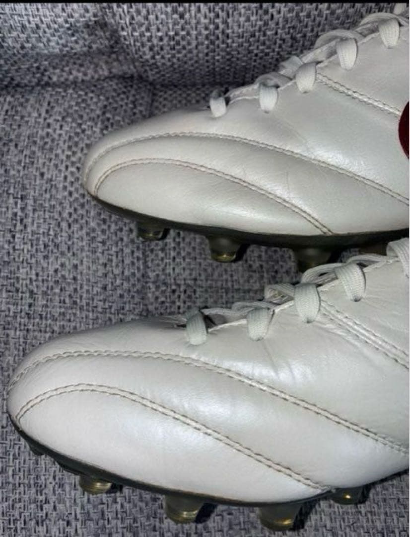 完売品 27㎝ 初代Nike premierサッカーシューズ ホワイト/レッド