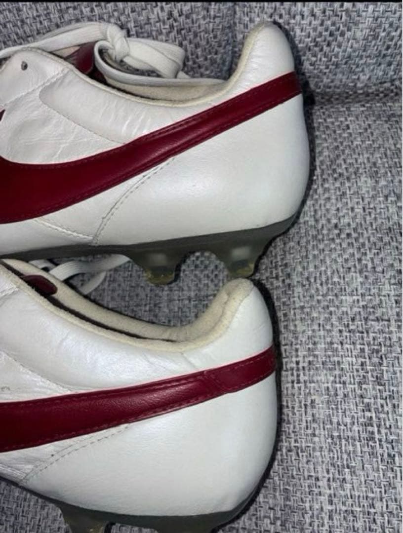 完売品 27㎝ 初代Nike premierサッカーシューズ ホワイト/レッド