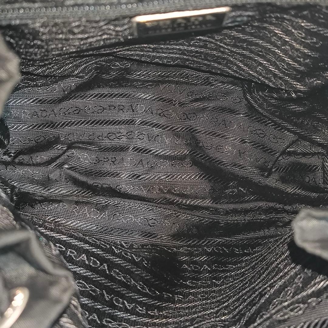 PRADA　プラダ　バックパック　ミニリュック　ナイロン　ブラック　ロゴプレート