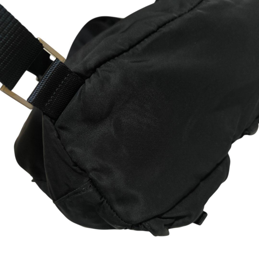 PRADA　プラダ　バックパック　ミニリュック　ナイロン　ブラック　ロゴプレート