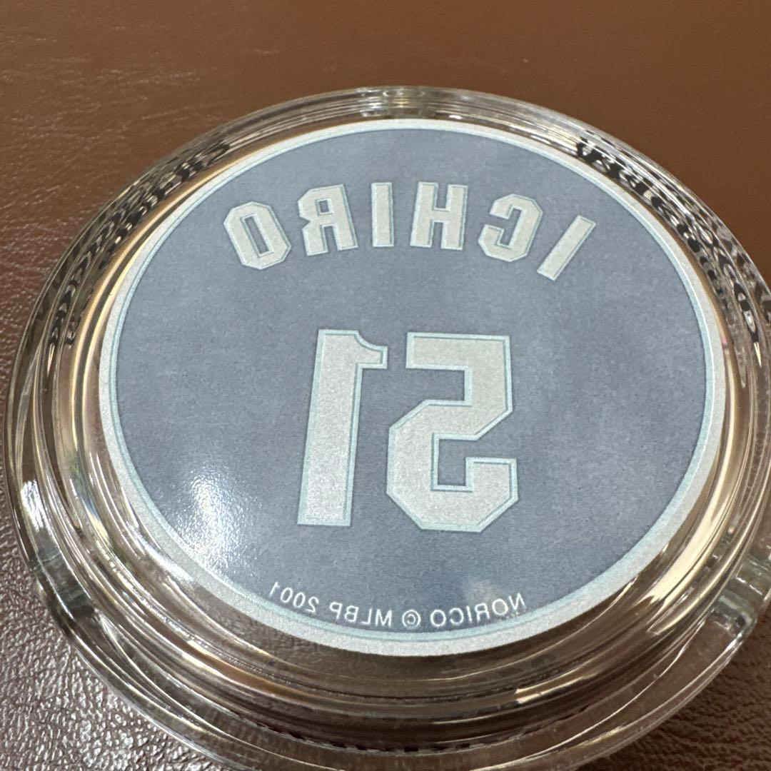 イチロー マリナーズ記念ガラス灰皿 2001年製