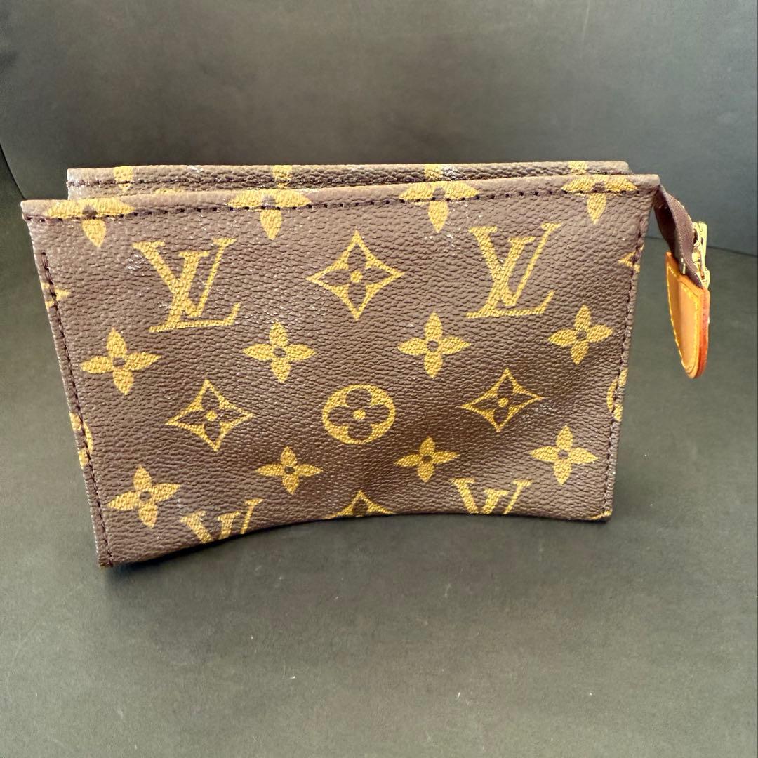 LOUIS VUITTON ルイヴィトンポーチ バッグ モノグラム レザー