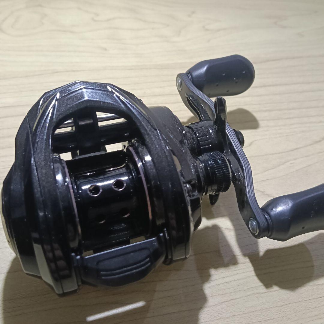 Abu Garcia ロキサーニ7 ベイトリール 送料無料