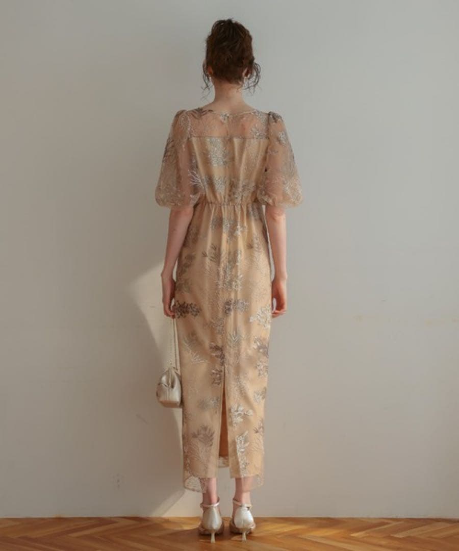 9☆新品☆ ドリードール ボタニカル 刺繍 パフスリーブ ワンピース