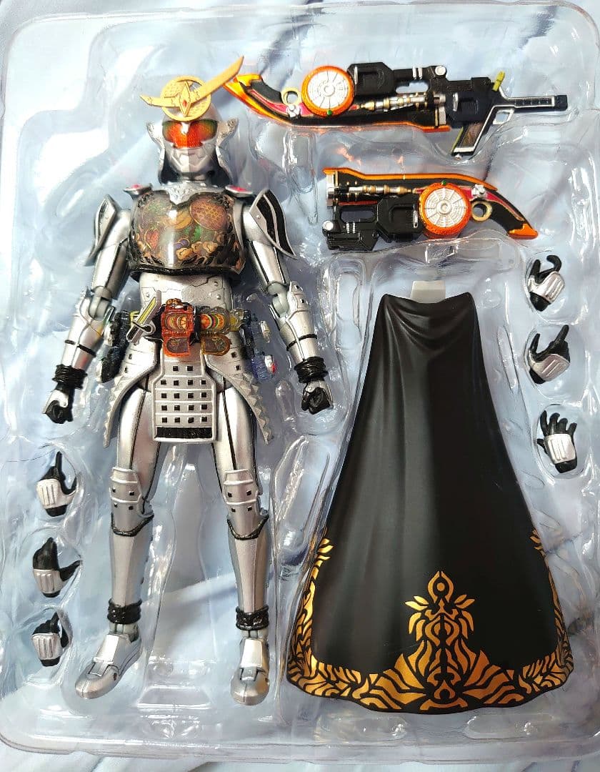 d*3様 S.H.Figuarts 仮面ライダー鎧武 極アームズ&ロードバロン