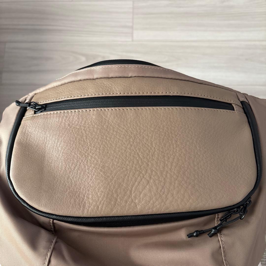 レザーフラップジップショルダーバッグ/ボディバッグ ベージュ