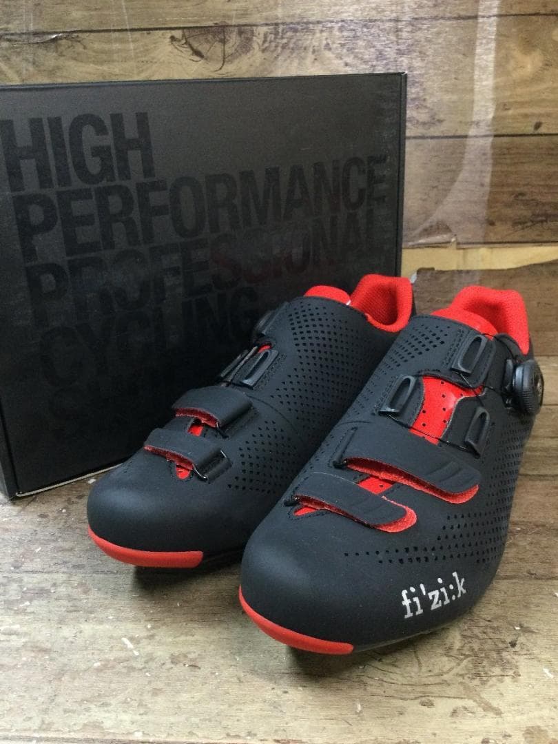 フィジーク fi'zi:kR4CARB.BOA.M 黒赤27.0～27.5cm