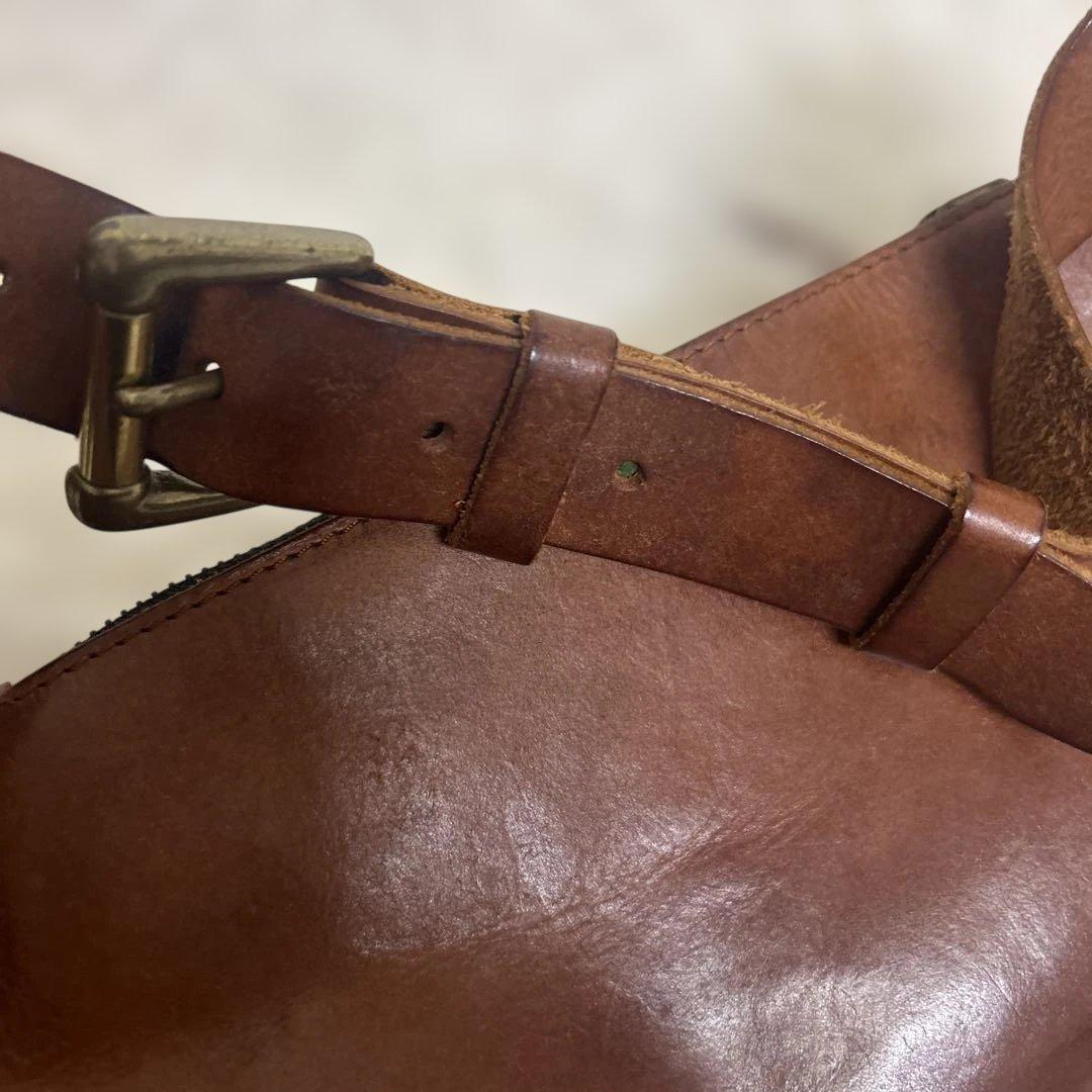 【極美品】RYU リュー 本革 ボディバッグ ウエストバッグ レザー 金具