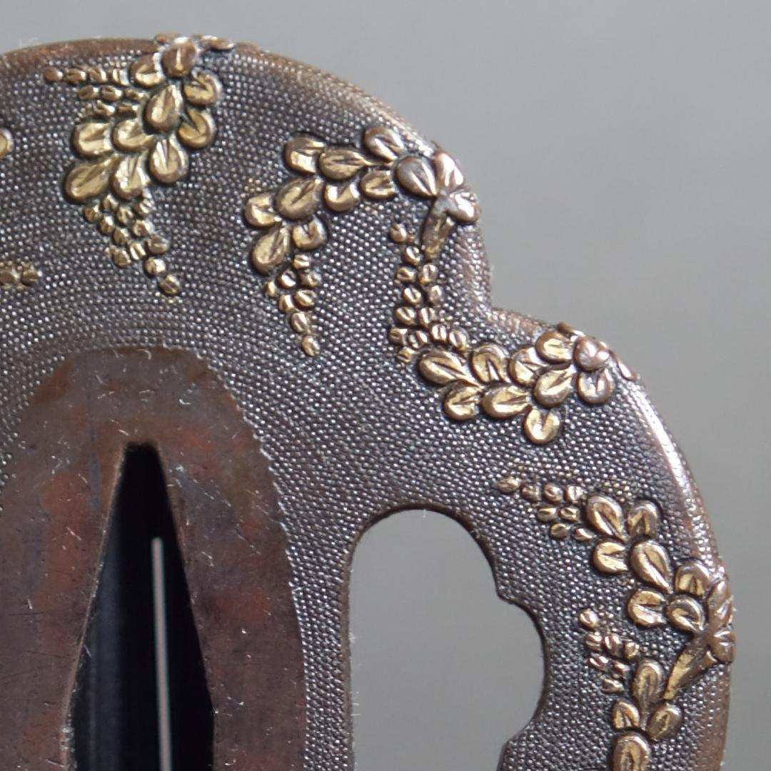 鍔 鐔 武具 骨董 刀装具 江戸時代【美濃 銅魚々子地 萩図鍔】(鍔箱付き)