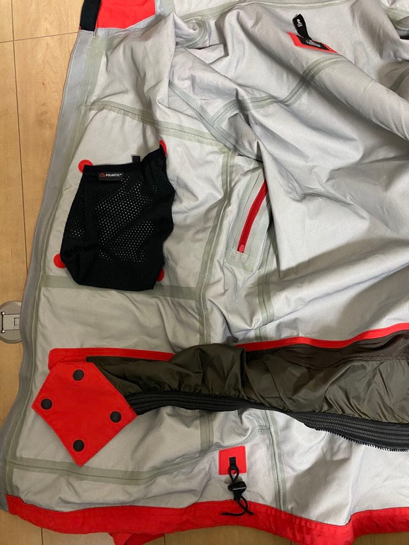 砂*漠様 P.RHYTHM outerwear COURSE GUY JACKE - スノーボード本当に 安い