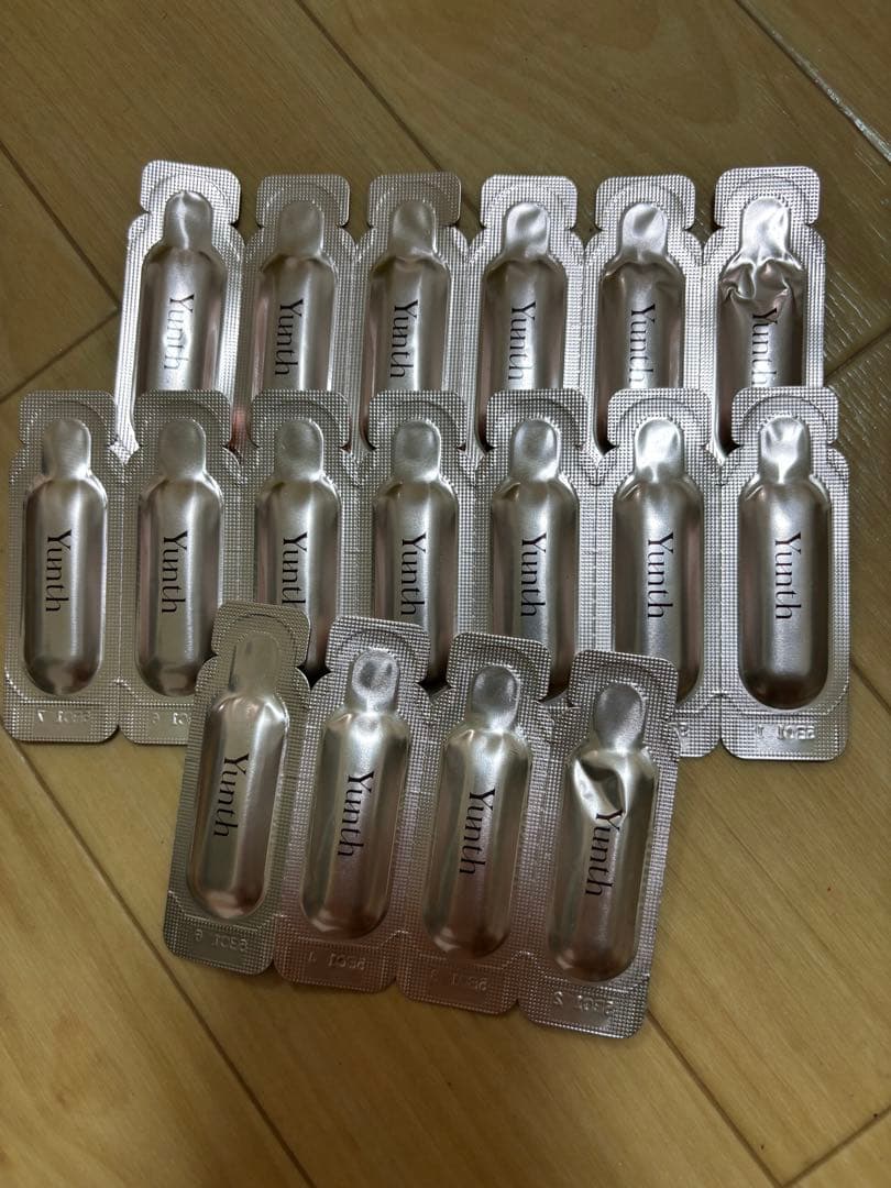 Yunth Pure VC Whitening Serum 17本 - メルカリ