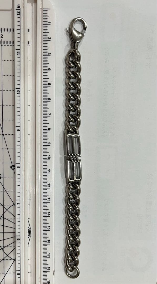 美品　バレンシアガ　ＢＢブレスレット　18.5cm 並行輸入品　箱付き