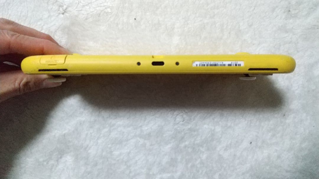 Nintendo Switch Lite イエロー 本体 動作品 液晶キズなし