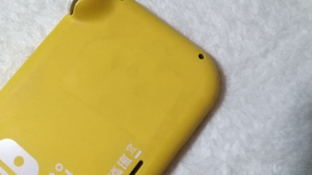 Nintendo Switch Lite イエロー 本体 動作品 液晶キズなし