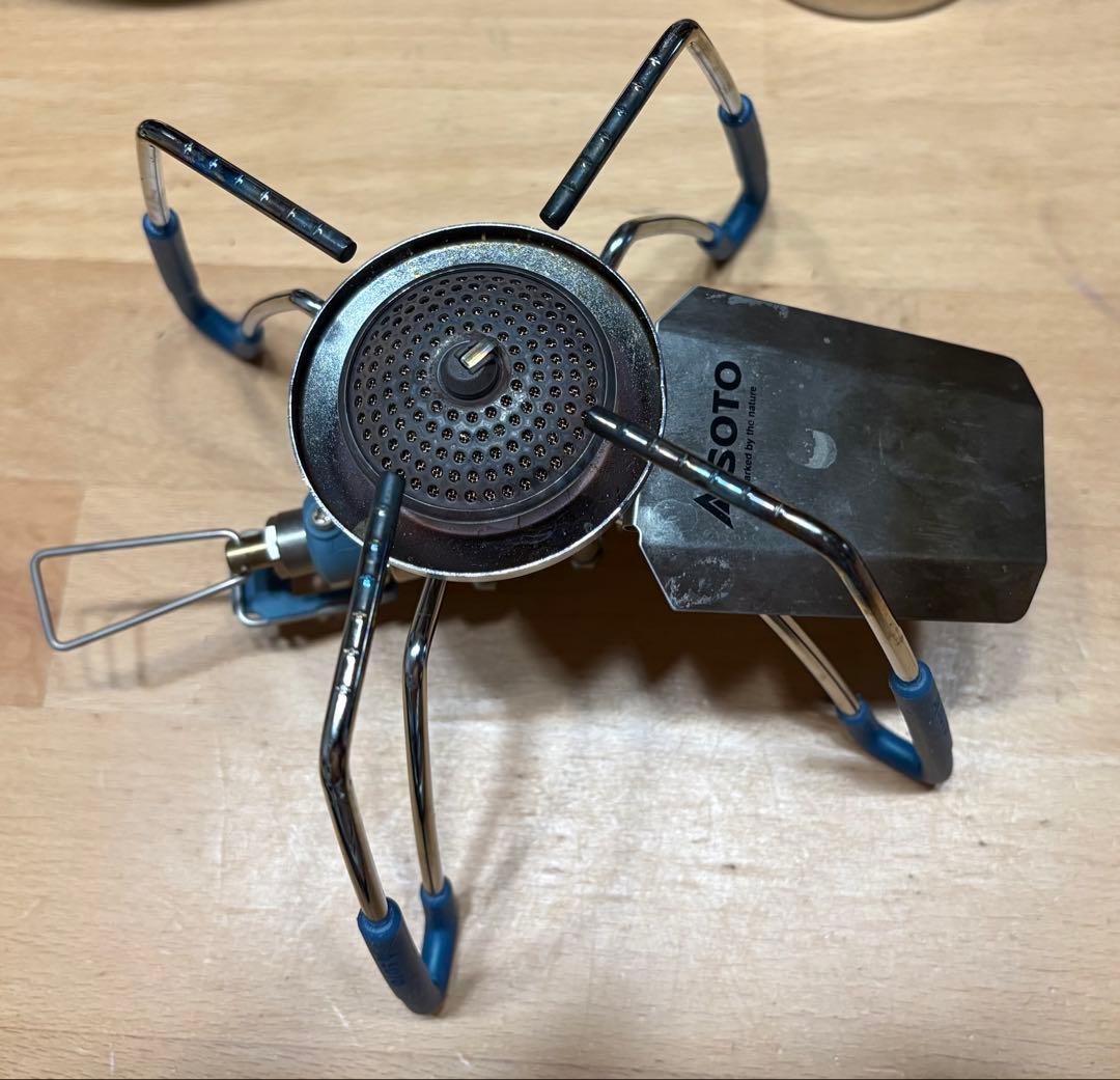 soto バーナー＋テーブル、snowpeak 食器セット、esbit8点セット