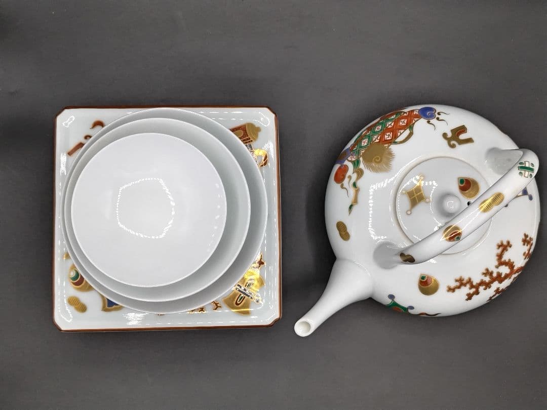 肥前皿山 其泉作錦宝尽くし 祝盃器 お屠蘇酒器