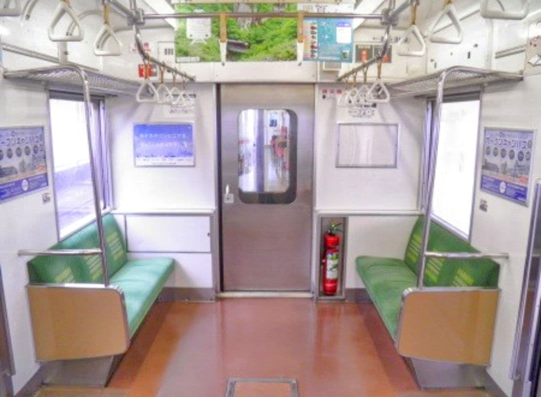 限定1品　JR東日本仙石線　205系3100番代 ３人掛け座席　座面（普通座席）