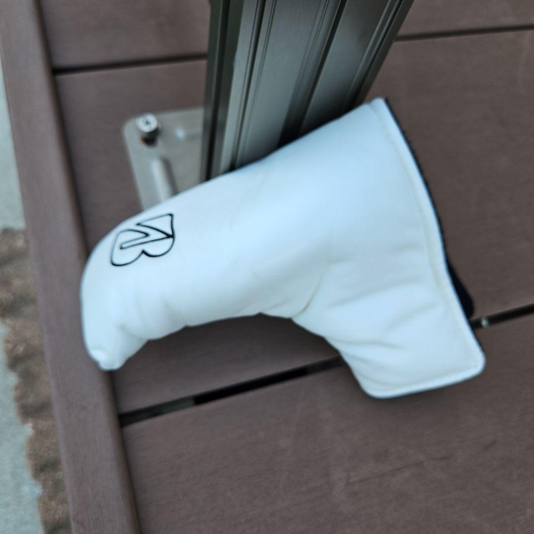 値下しました！！TOUR B キャディバッグ ヘッドカバー6個付き