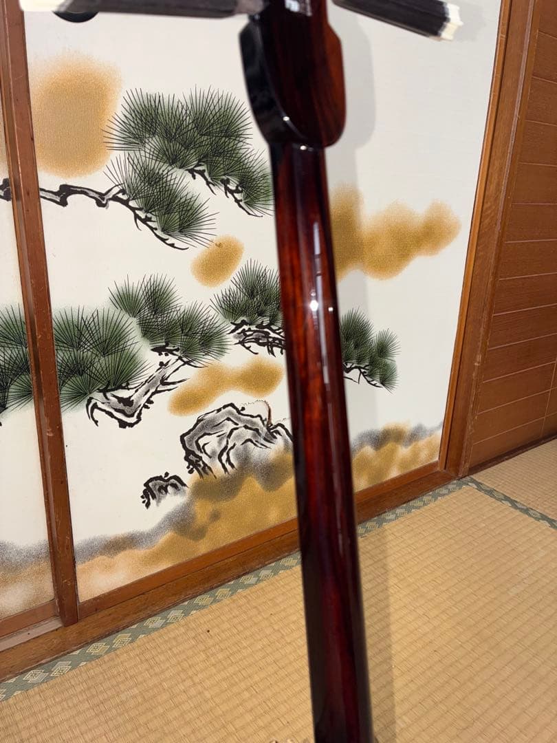 沖縄三線！黒木！上質黒檀！ユナー型 ！本蛇皮　本張り【一枚張り】