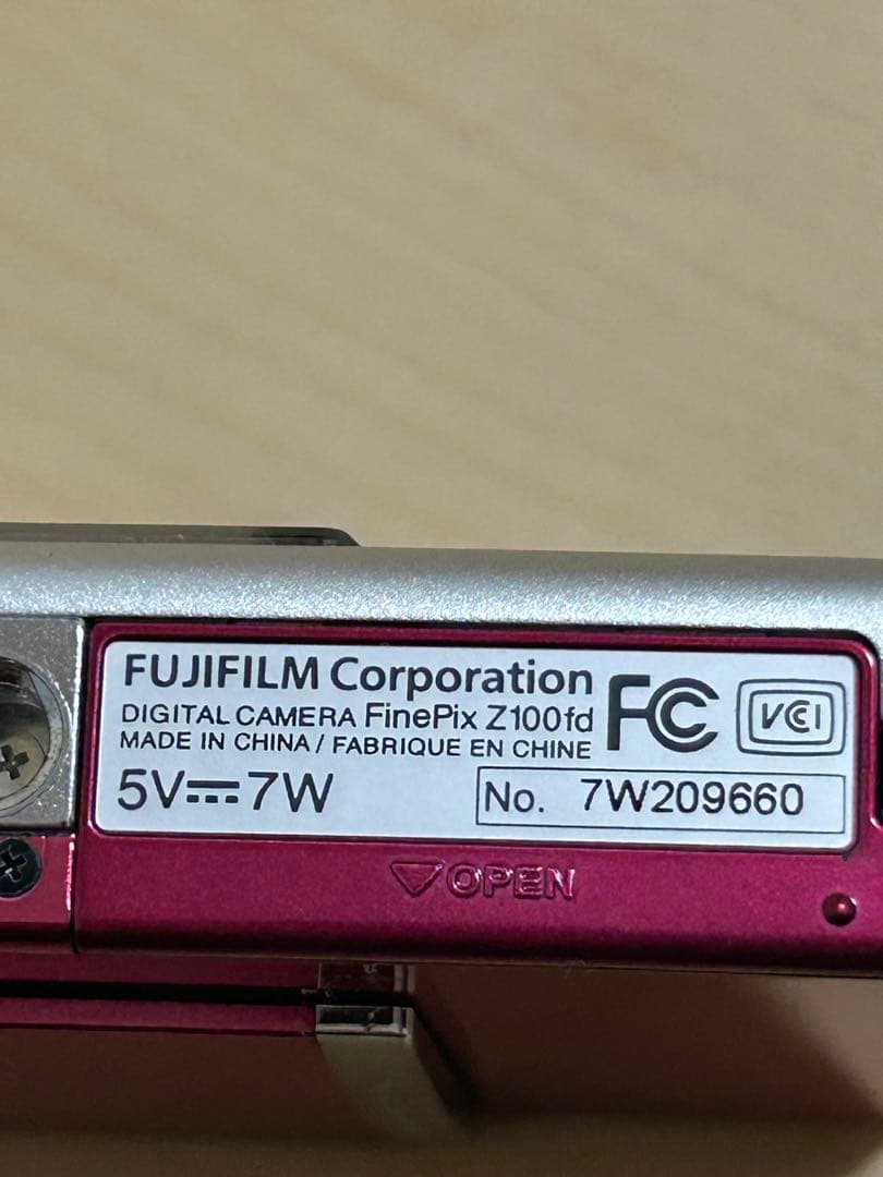 【FUJIFILM】FinePix Z 100 fd デジタルカメラ