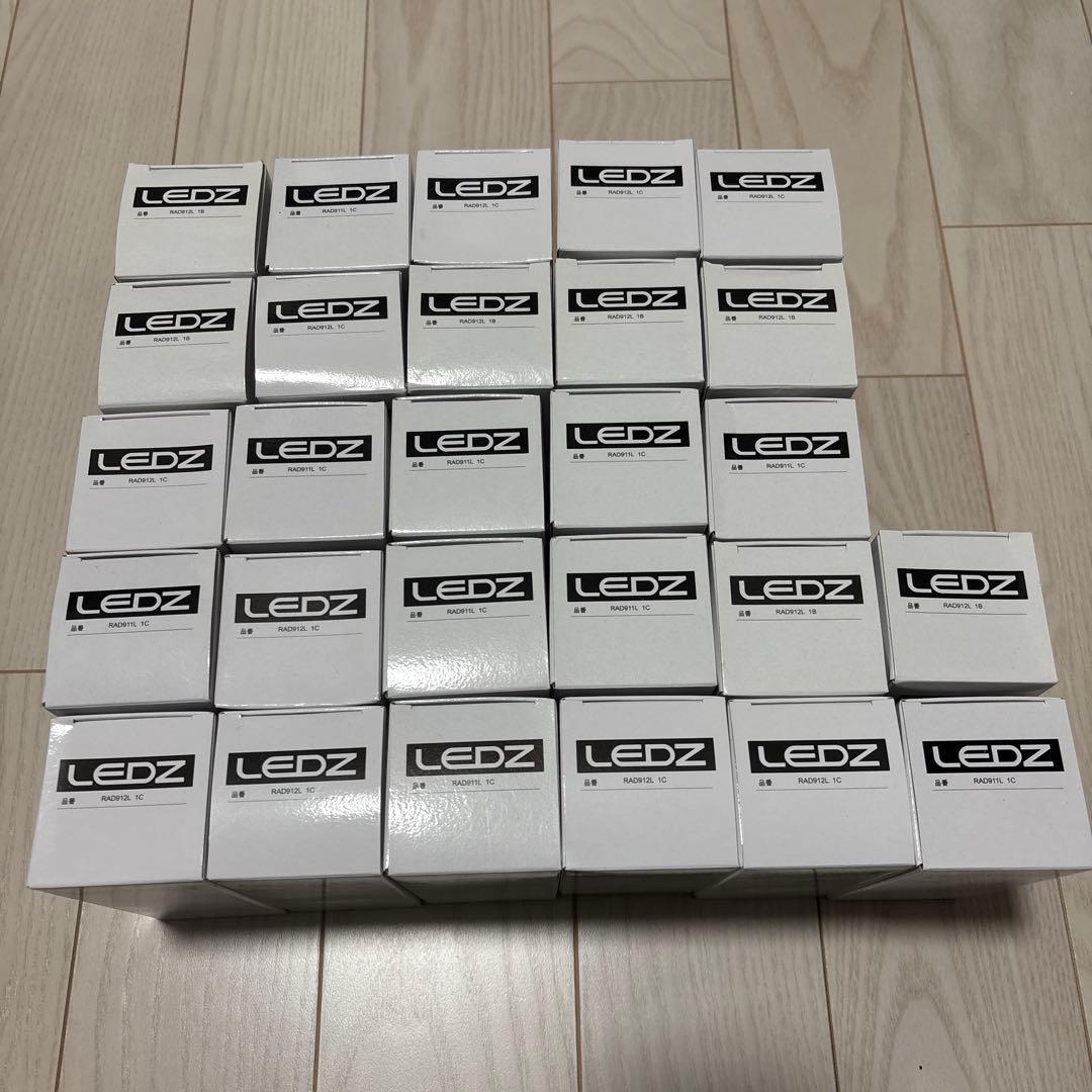 LEDZ LDC4L-H-E17/C/D LED電球 4.3W 2700K